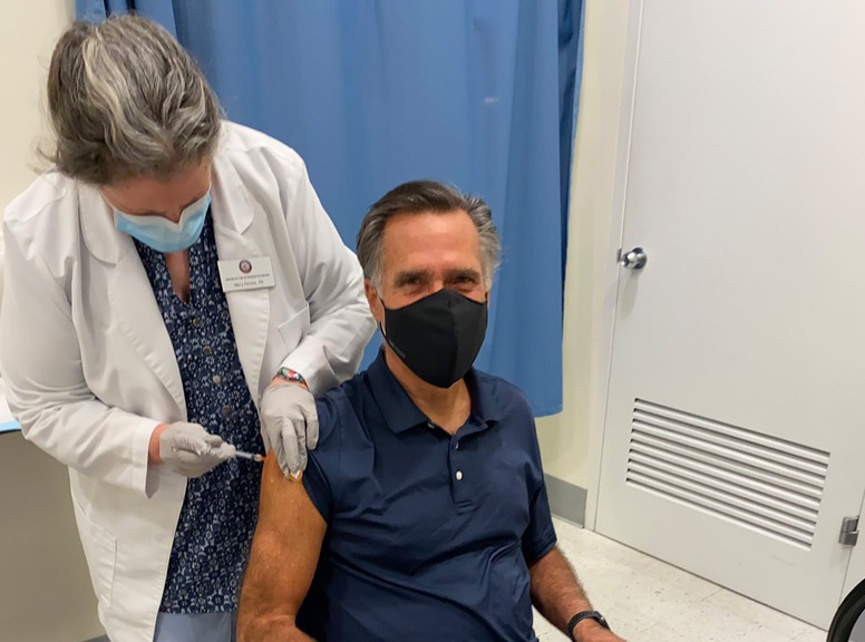 Mitt Romney, COVID-19 vaccination
