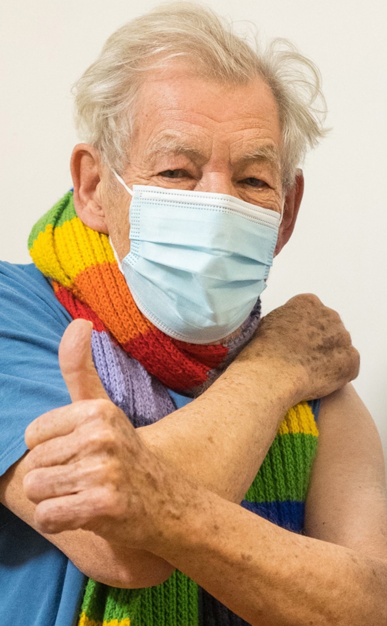 Ian McKellen, Covid-19 vaccination