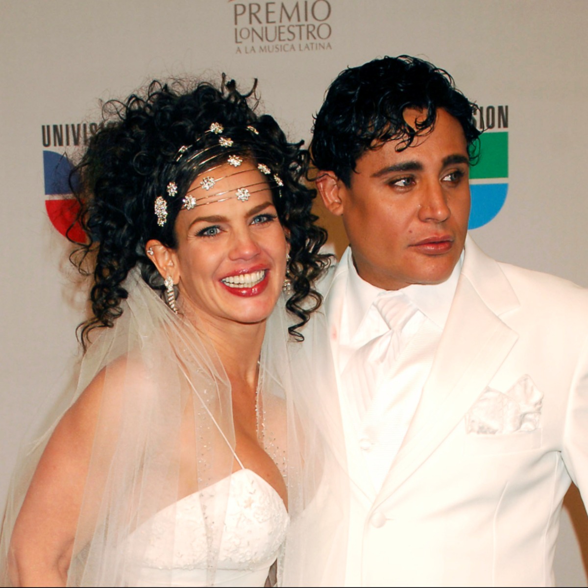 Ex novio de Niurka Marcos se declara gay - E! Online Latino - MX Ex novio de Niurka Marcos se declara gay - E! Online Latino - MX