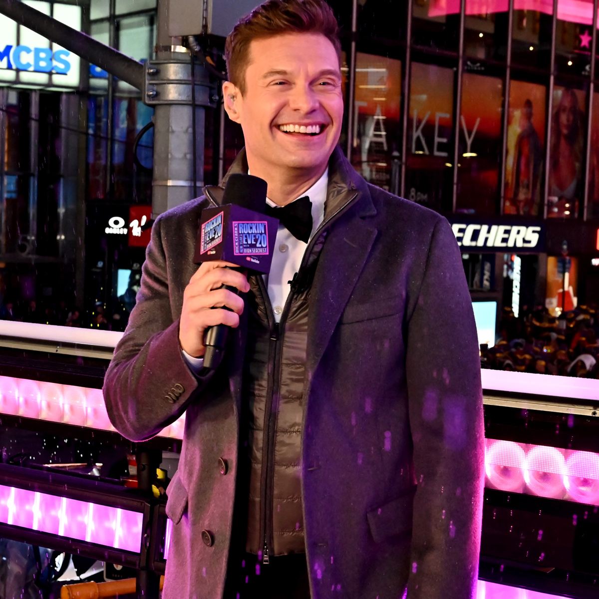 Ryan Seacrest Teases Big New Year S Eve Celebration Despite Covid E Online
