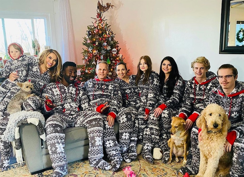 Chrishell Stause, Keo Motsepe, Family, Christmas 2020, Instagram