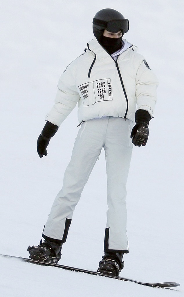 Kylie jenner deals ski outfit