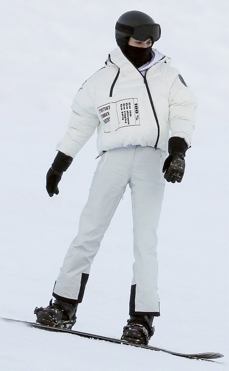 Kendall Jenner, snowboarding, Aspen