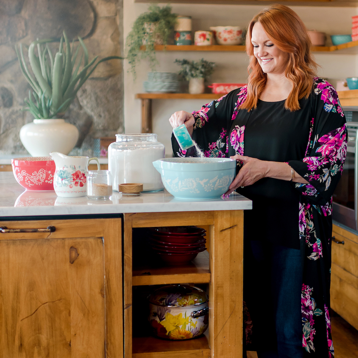 Walmart and The Pioneer Woman, Ree Drummond, serve up style with new  clothing drop