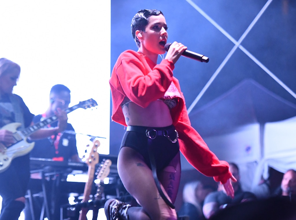 Halsey goes nuclear on heckler chanting ex's name