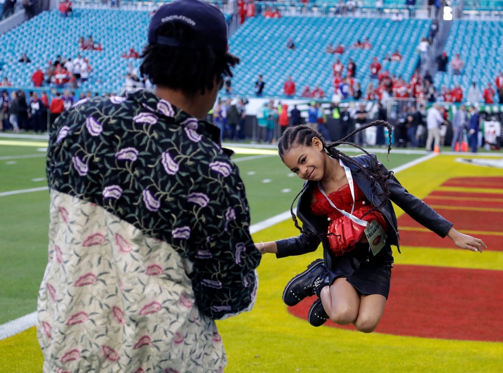 Beyoncé oferece um raro vislumbre da vida familiar com os três filhos dela e de Jay-Z