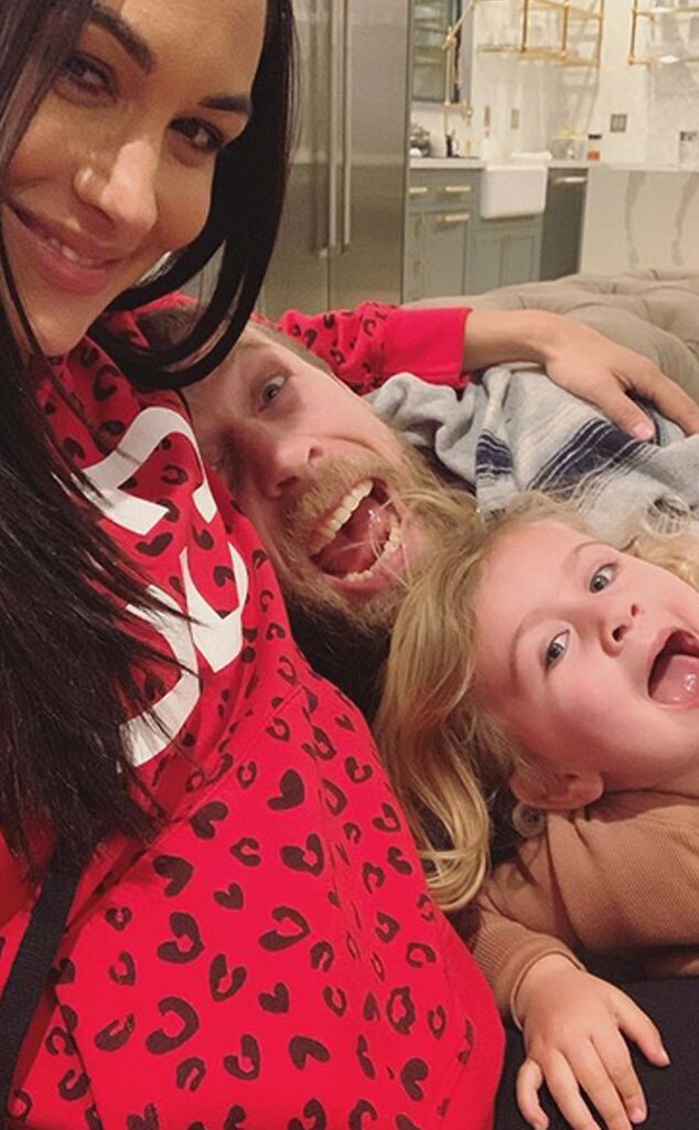 Brie Bella, Birdie, Instagram