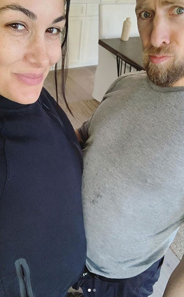 Brie Bella, Instagram