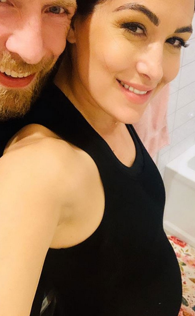 Sweet Selfie From Brie Bella S Pregnancy Pics E News