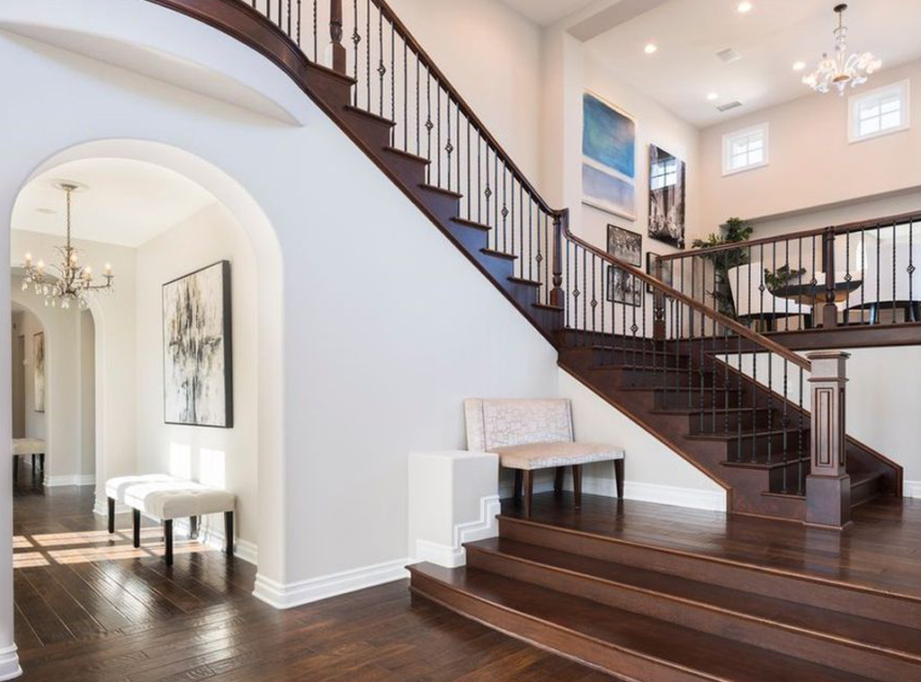 Photos From Inside Katie Holmes 4 Million Calabasas Home