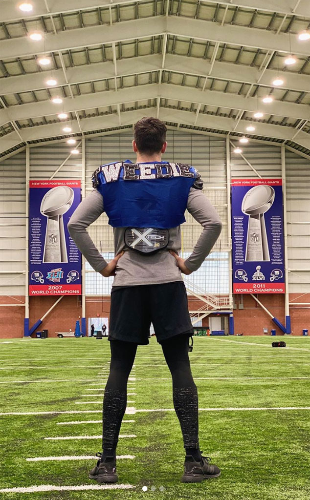 Scott Tweedie, Instagram