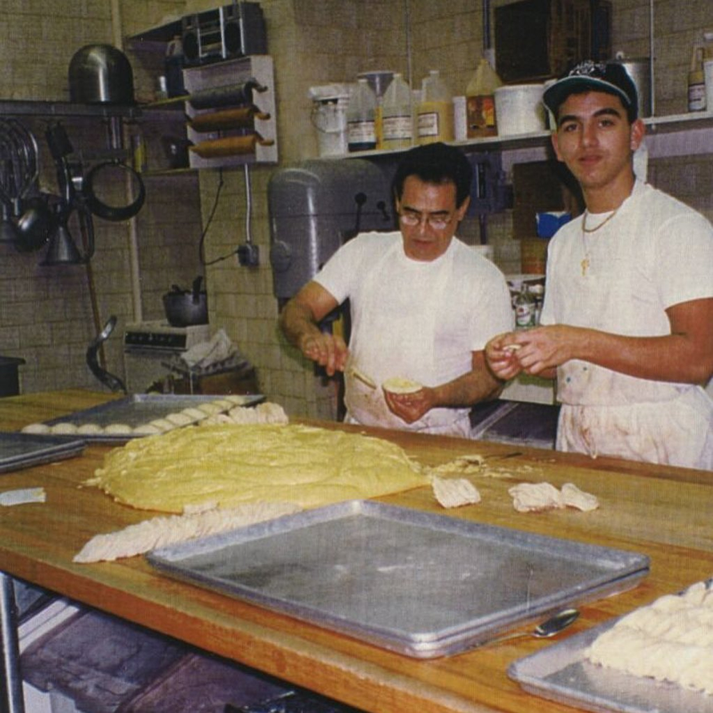 Dig Into These Tasty Facts About Food Network's Buddy Valastro, image size:1024x1024