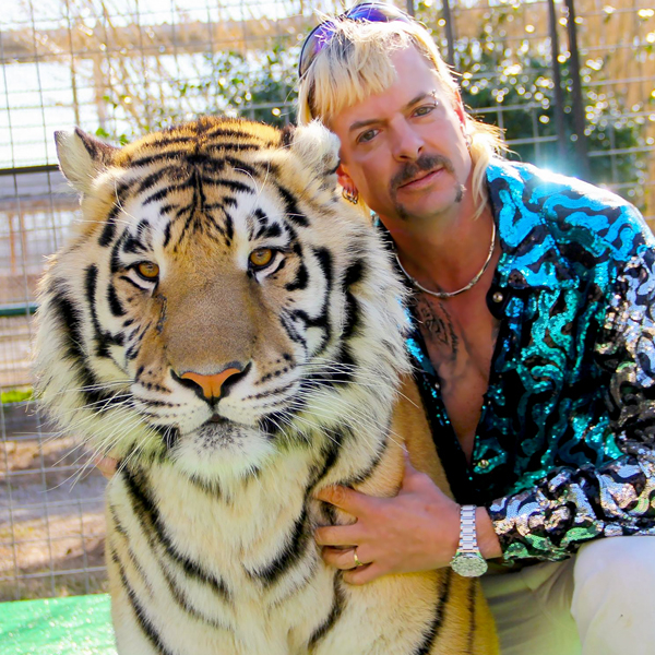 Tiger King S Joe Exotic Isn T Holding Back In Tell All Memoir E Online