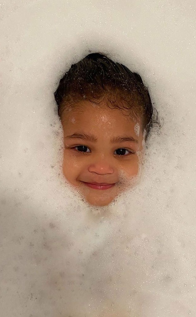 Stormi Webster es una adorable fan de Keeping Up With The Kardashians | E! News