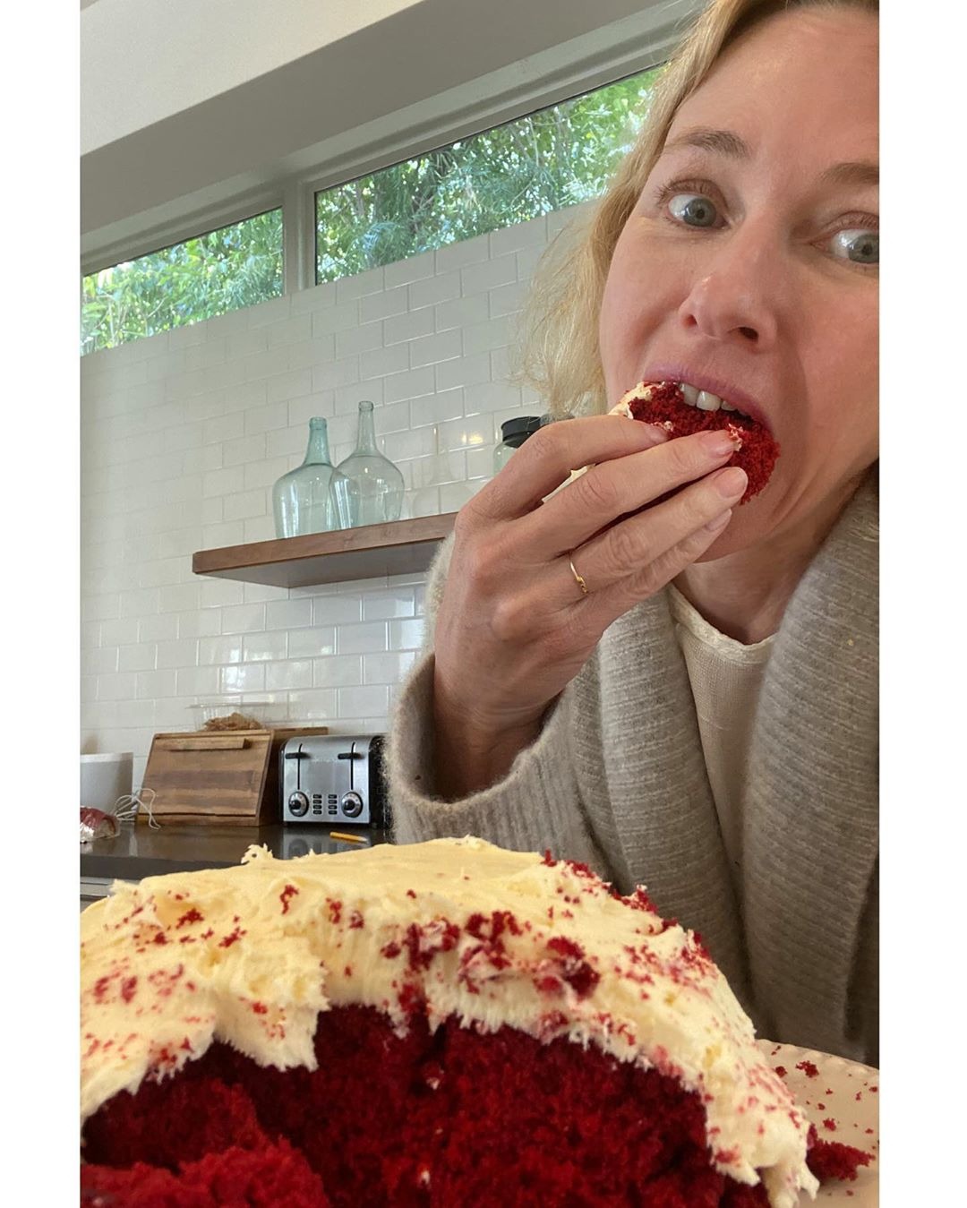 Naomi Watts, Instagram