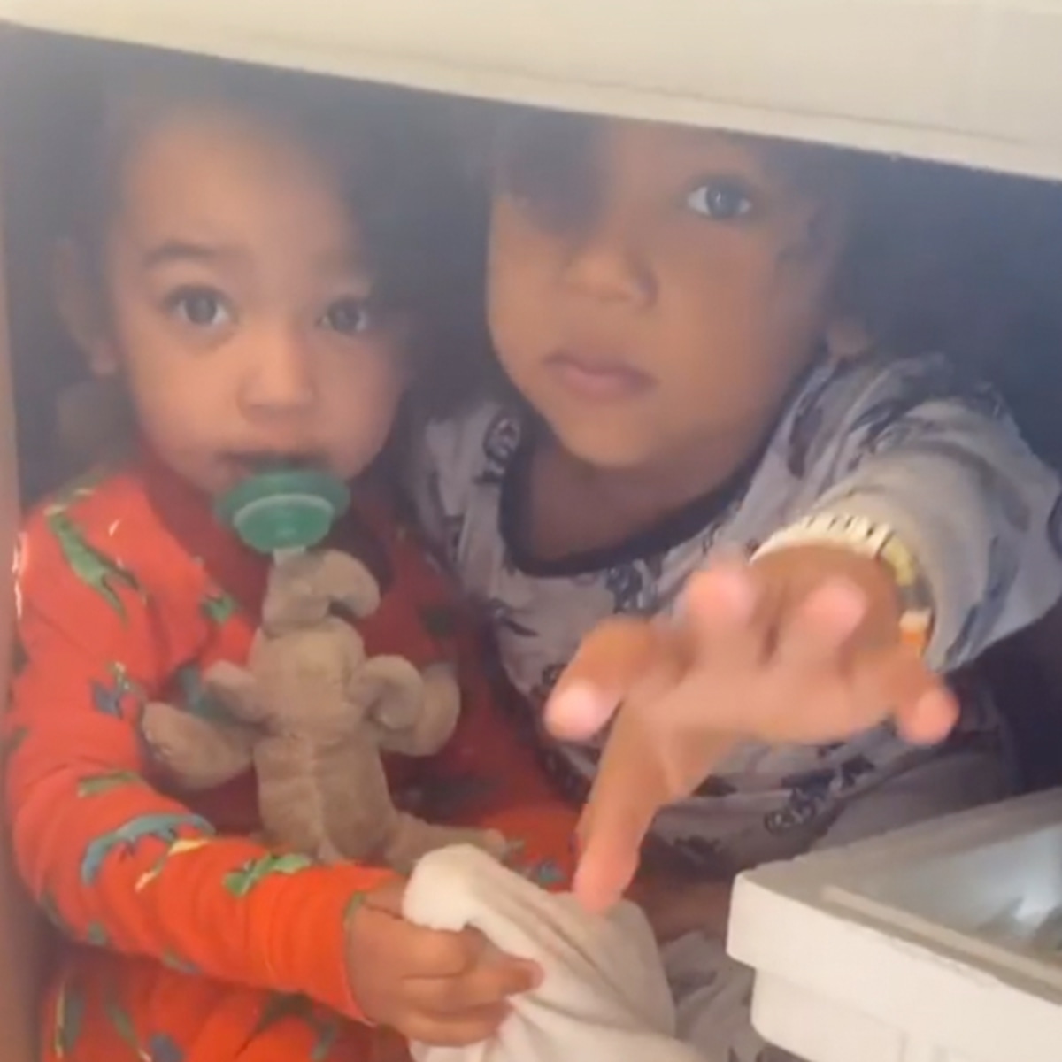 Kim Kardashian S Video Of Her 4 Kids Playing Will Warm Your Heart E Online Kim Kardashian S Video Of Her 4 Kids Playing Will Warm Your Heart E Online