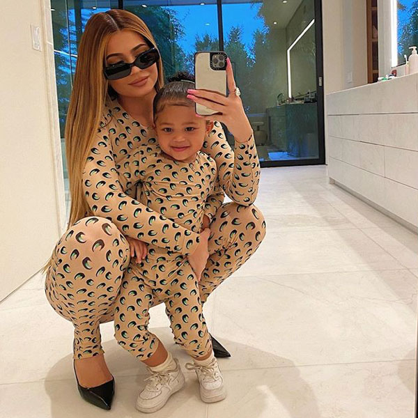 Photos From Kylie Jenner And Stormi Webster S Twinning Moments E Online Ca