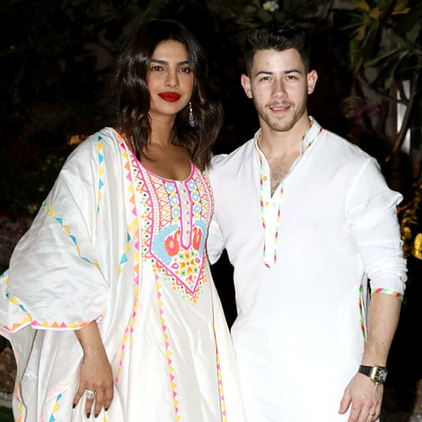 Nick Jonas And Priyanka Chopra Celebrate Holi In India E Online 8661