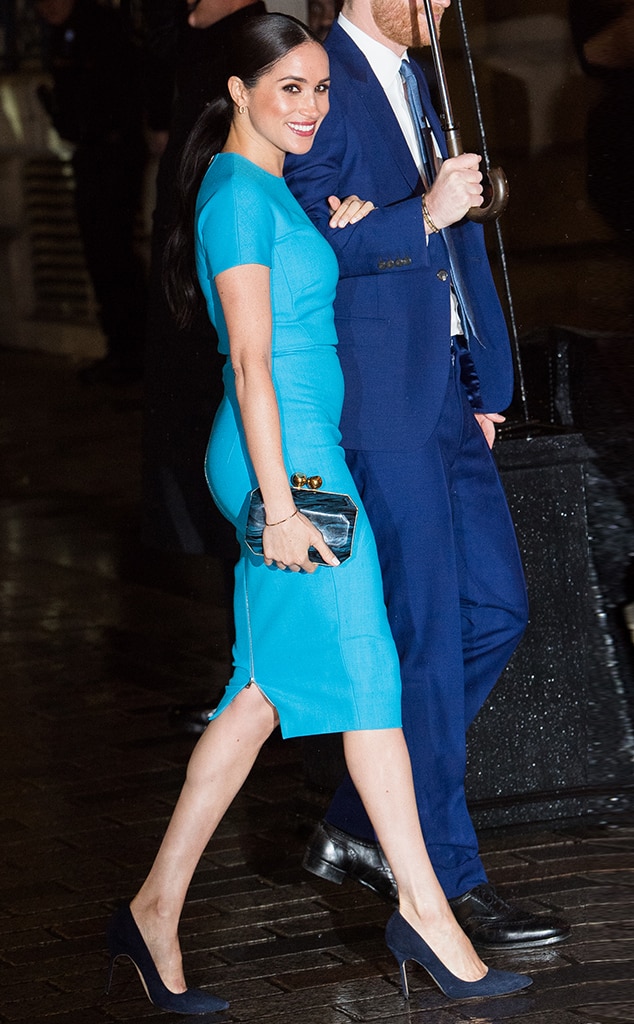 Bold Blue From All Of Meghan Markle S Final Royal Outfits E News