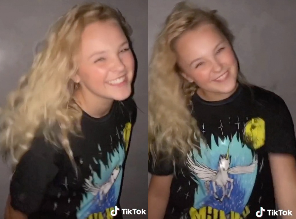 Watch Jojo Siwa Take Off Her Signature Bow To Reveal Her Natural