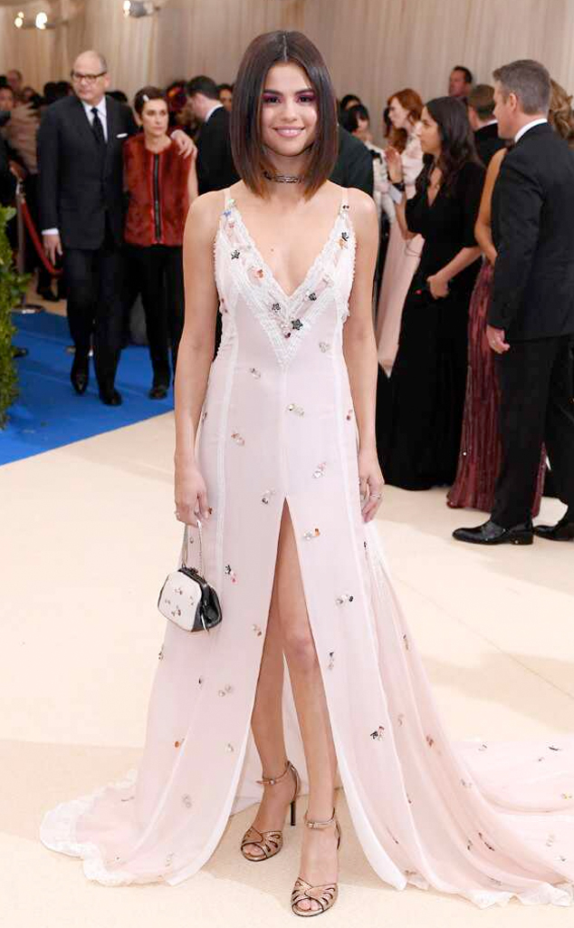 Selena Gomez, 2017 Met Gala, Red Carpet Fashions, Widget