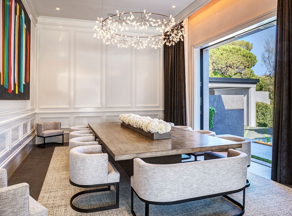 Kylie Jenner Drops 36 Million On Hollywood Hills Estate Go Inside E Online Kylie Jenner Drops 36 Million On Hollywood Hills Estate Go Inside E Online