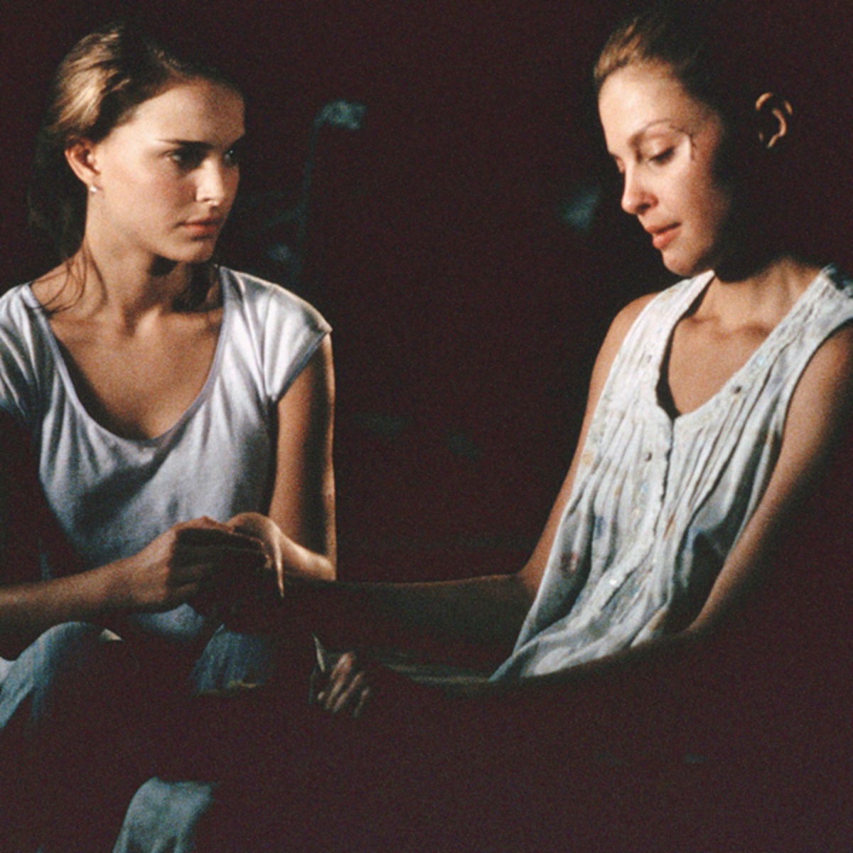 See The Supportive Squad From Where The Heart Is Then And Now E Online See The Supportive Squad From Where The Heart Is Then And Now E Online