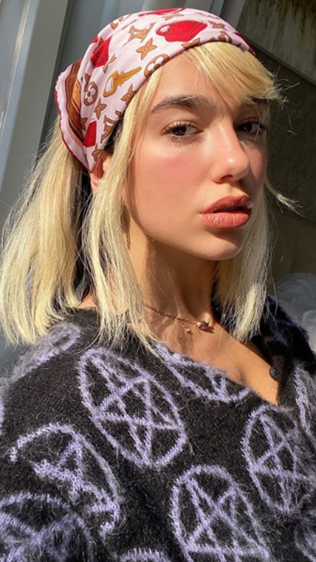 Dua Lipa, Instagram