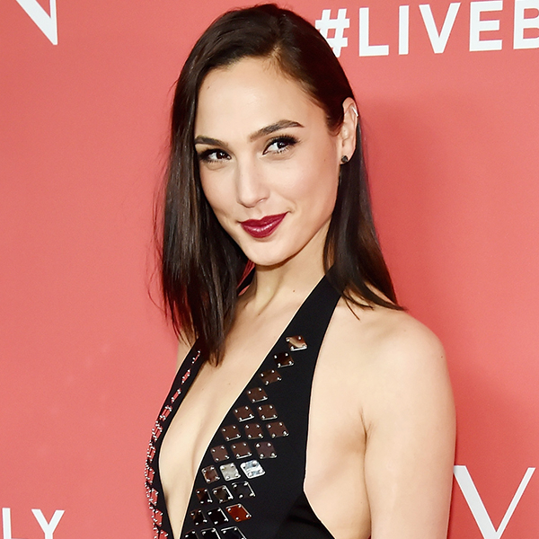 Why Gal Gadot's Cleopatra Casting Has Fans Divided - E! Online