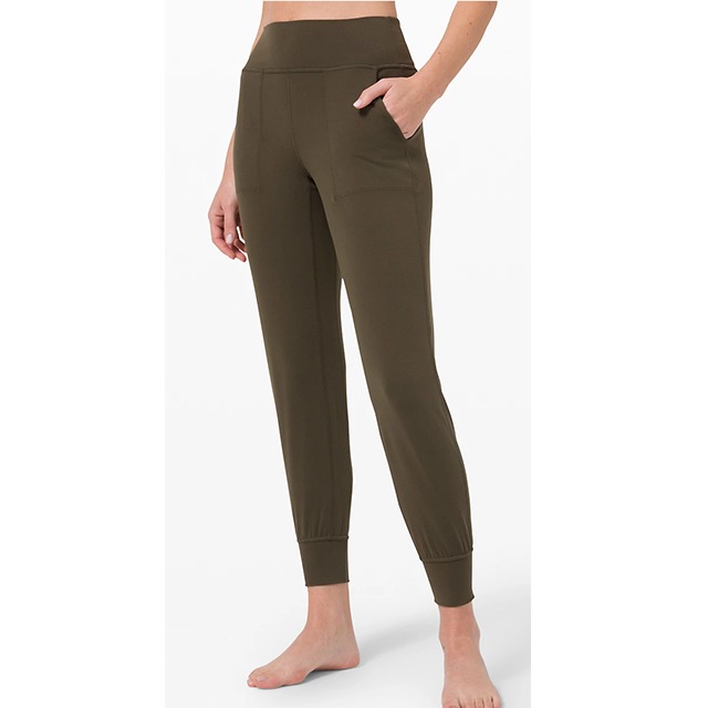 E-comm: 5 Lululemon Finds We're Obsessed With This Week - Align Pant 28