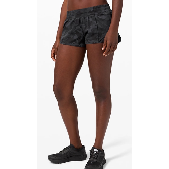 E-comm: 5 Lululemon Finds We're Obsessed With This Week - Hotty Hot Short II 2.5&quot;
