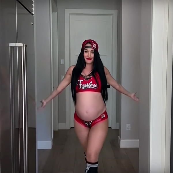 Nikki Bella shows off her baby bump in a two piece as she enacts her  Wrestlemania entrance - IBTimes India