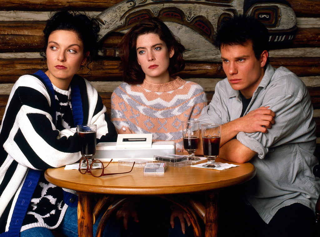 We've Dug Up Some Unexpected Secrets About Twin Peaks | E! News