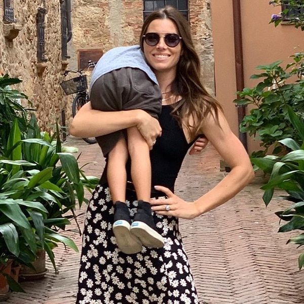 jessica biel casual style