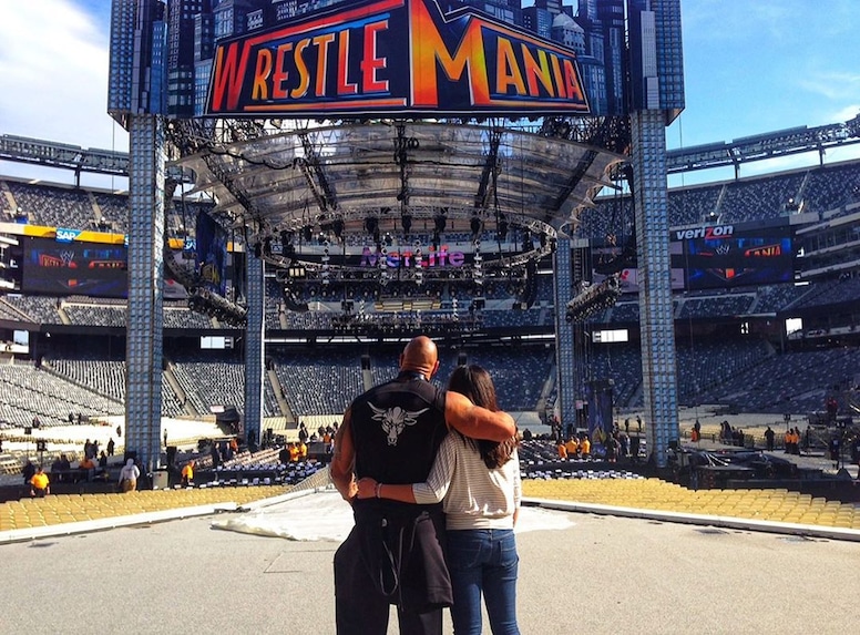 Dwayne The Rock Johnson, Simone