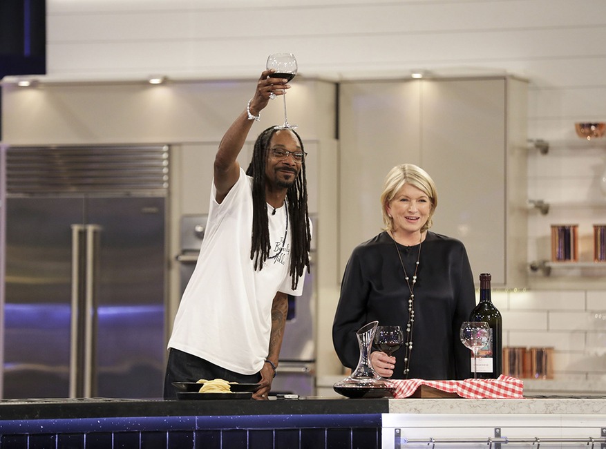Snoop Dogg, Martha Stewart, Martha and Snoop's Potluck Party Challenge
