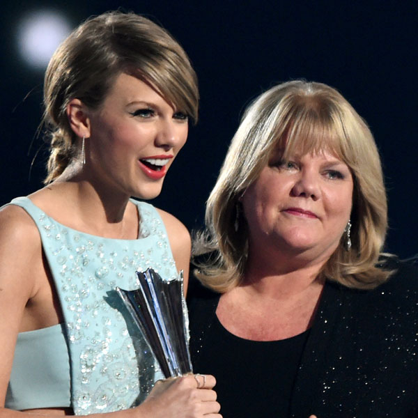 Андреа Свифт. Taylor Swift with mother. Five daughters