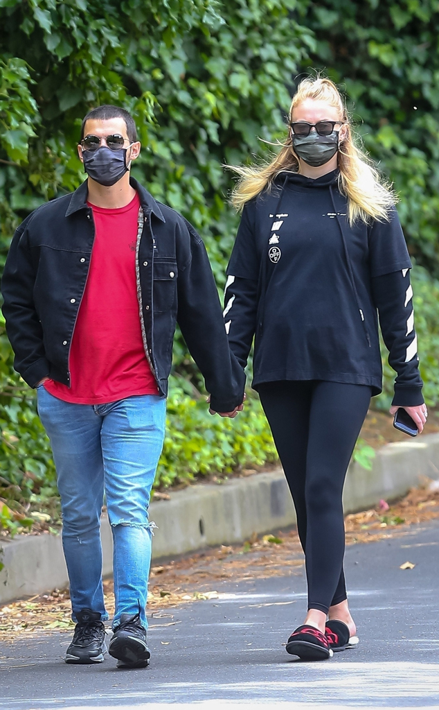 Sophie Turner Gives Birth Welcomes First Child With Joe Jonas E Online
