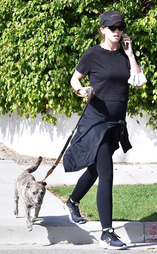 Katherine Schwarzenegger Pratt, Dog