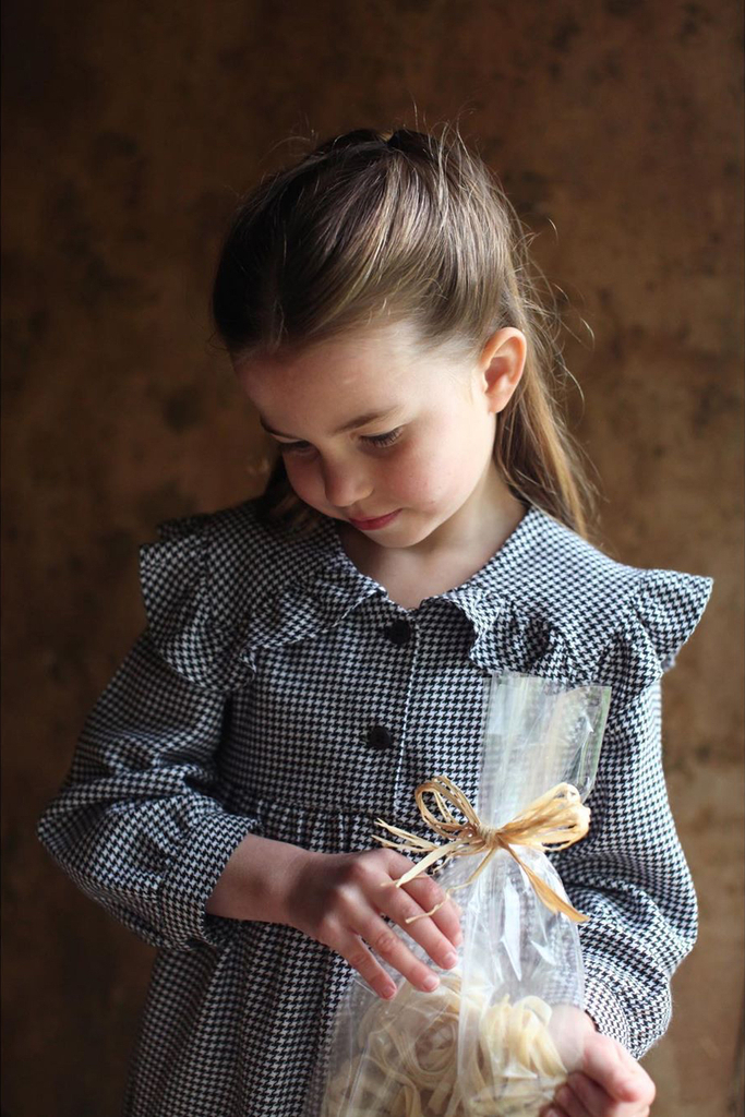 Princess Charlotte S 5th Birthday Portraits Are Here E Online Ca