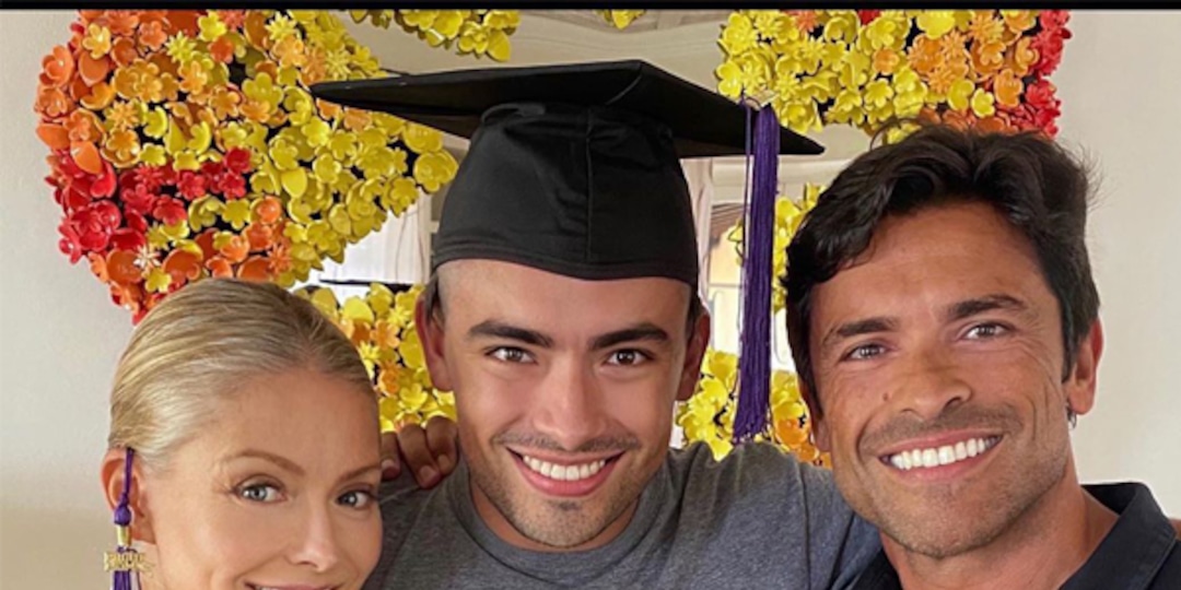 See Kelly Ripa and Mark Consuelos’ Son Michael Celebrate His College Graduation From NYU - E! Online.jpg