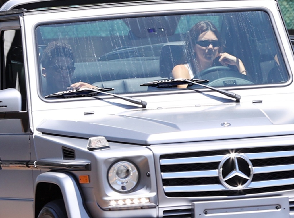 Kendall Jenner Gives NBA Star Devin Booker a Ride Amid ...