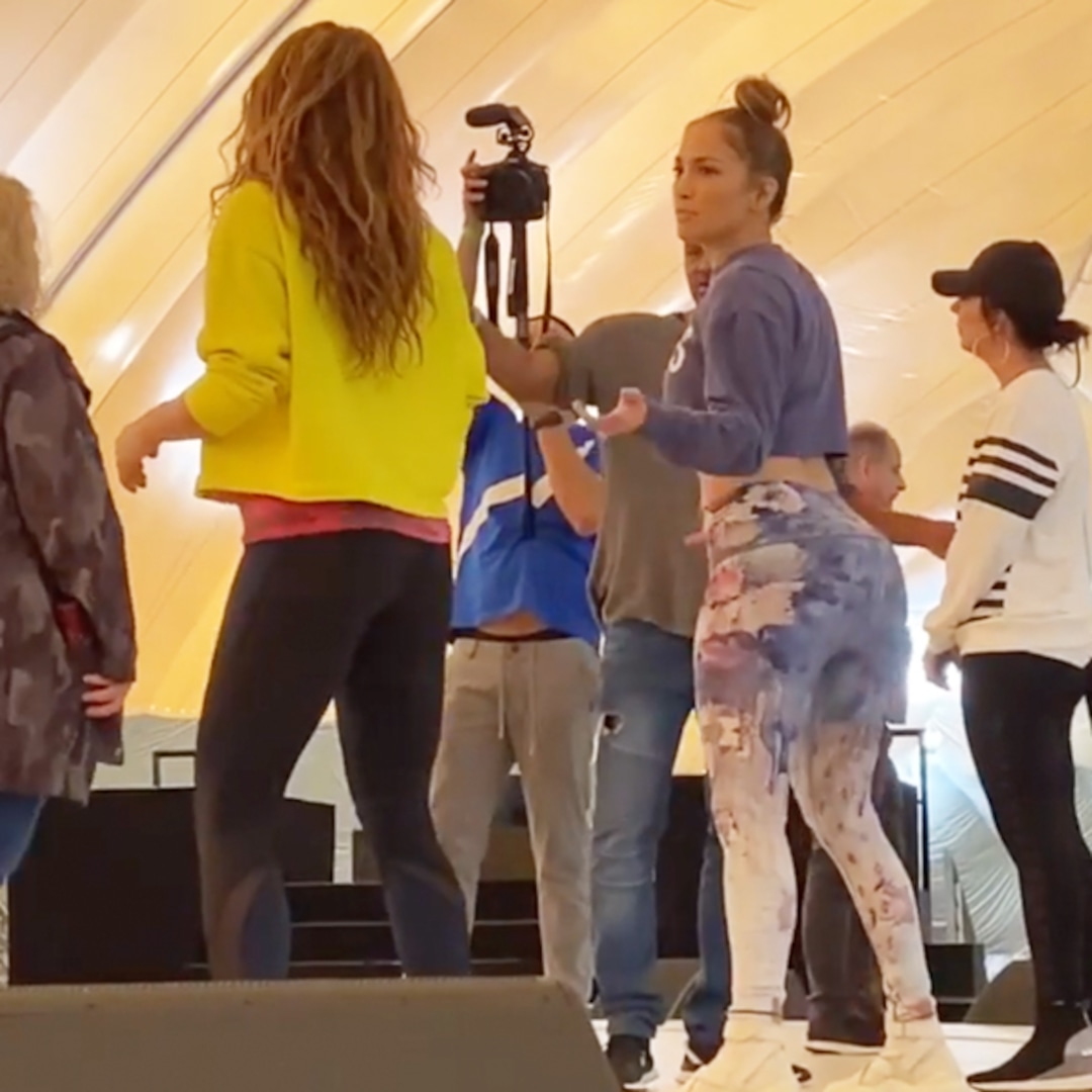 Watch Jennifer Lopez Give Shakira A Booty Shaking Tutorial E Online Ca