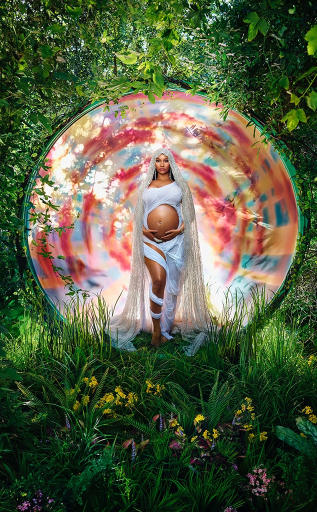 Nicki Minaj, Pregnancy Announcement 