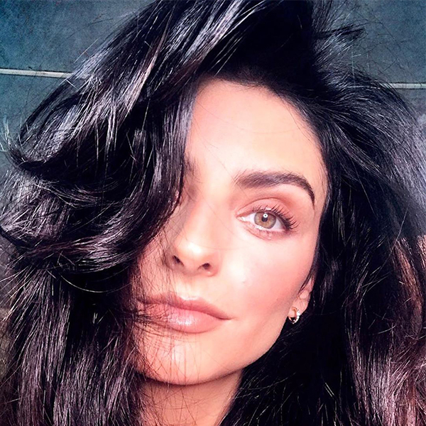 Aislinn Derbez se sienta vieja con el tema de los tatuajes y esta es la razón Aislinn Derbez se sienta vieja con el tema de los... 