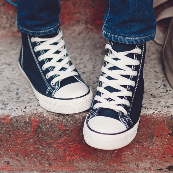 Run, Don't Walk: This Converse Flash Sale Is Selling Out! - E! Online