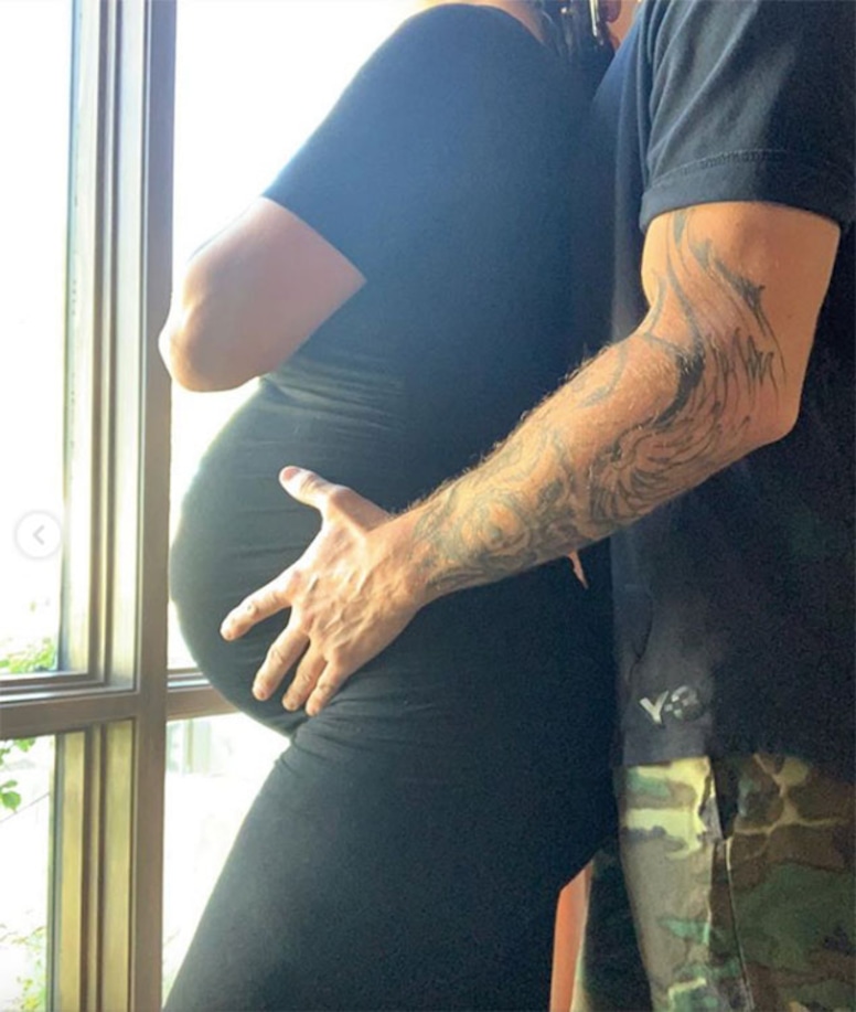 Nikki Bella, Artem Chigvintev