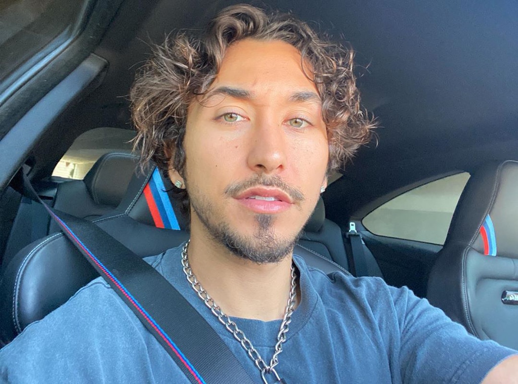 Youtuber Brennen Taylor Apologizes For Past Insensitive Jokes E Online Youtuber Brennen Taylor Apologizes For Past Insensitive Jokes E Online