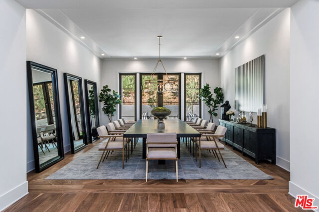 wallpapers Lori Loughlin Hidden Hills Home go inside lori loughlin and mossimo