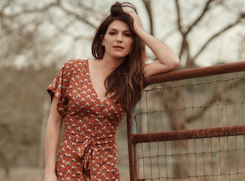 Shop Genevieve Padalecki's New Comfy Casual Kohl's Clothing Collab